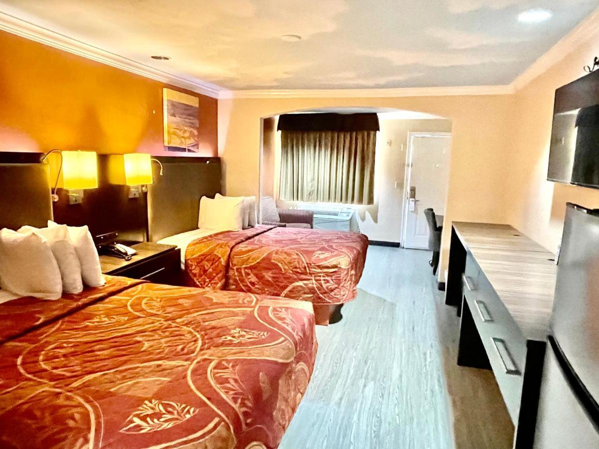 Luxury Inn Liberty Ngoại thất bức ảnh